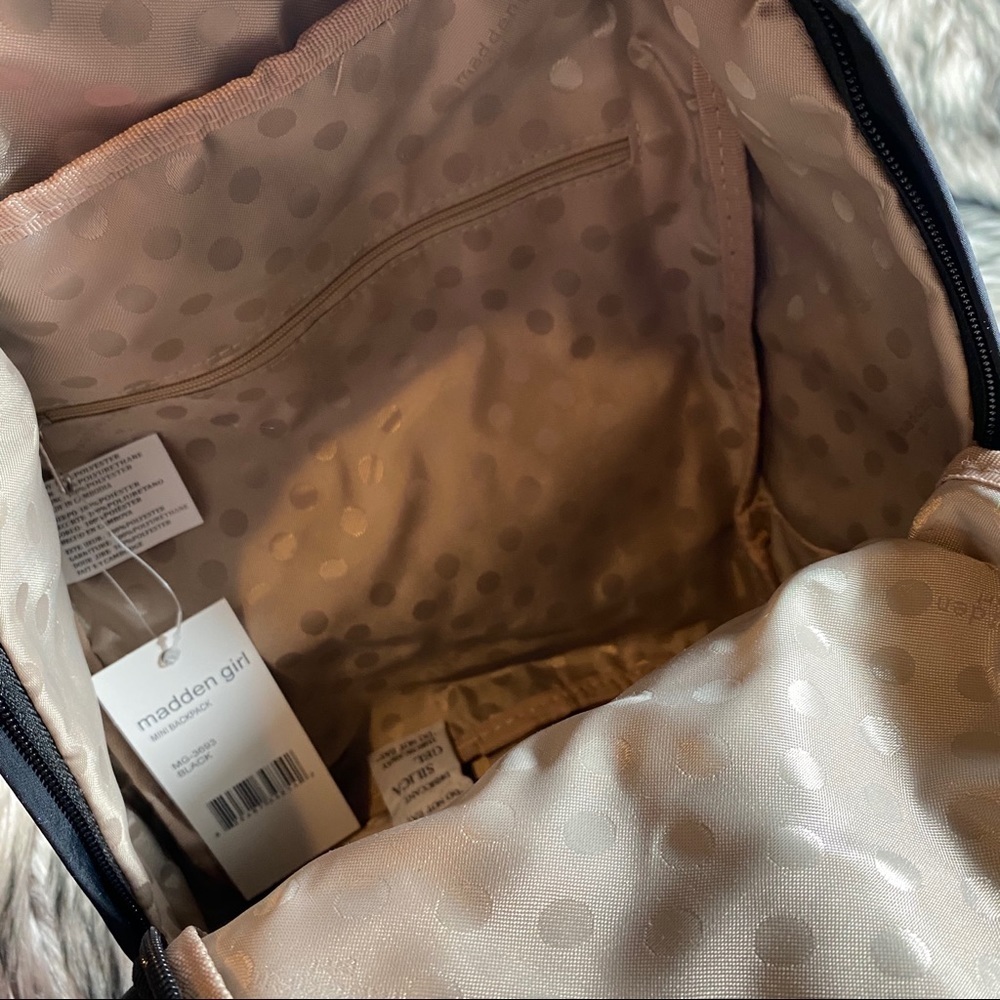 Black Large Backpack Lightweight - Picture 9 of 9